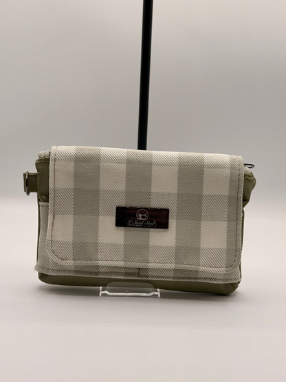 Alice wristlet