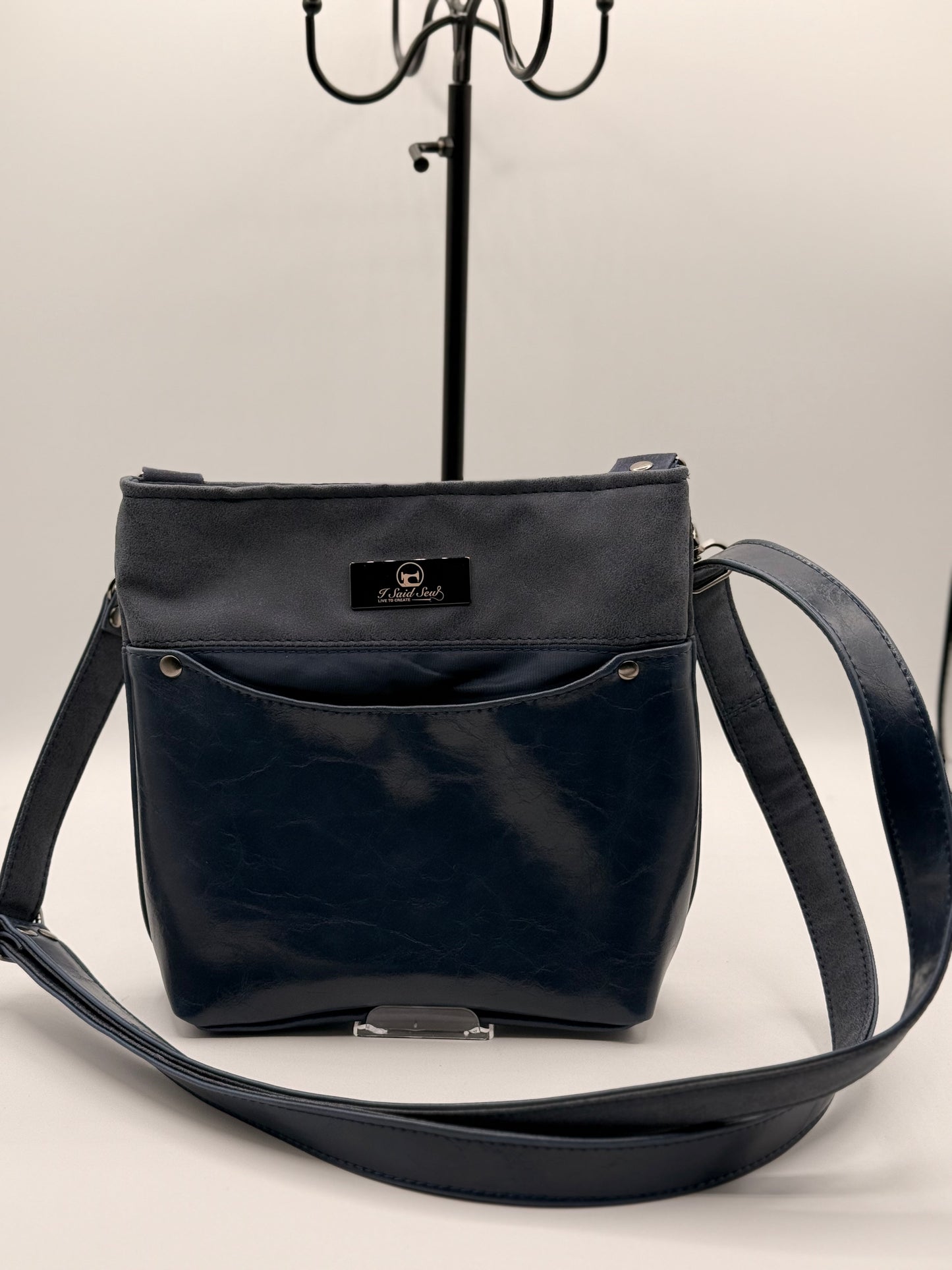 The Teloujay Crossbody Bag - Vinyl